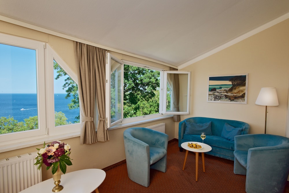Beach/ocean view