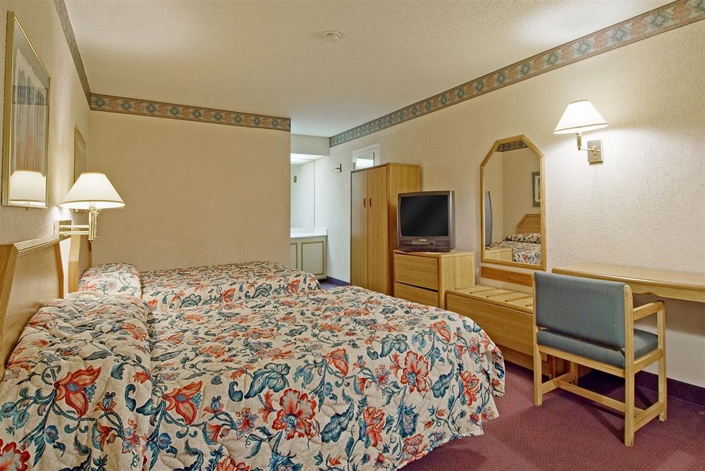 Americas Best Value Inn Dallas - photo 5