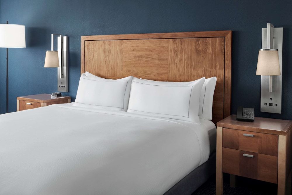 The Alloy King of Prussia a DoubleTree by Hilton - featured photo