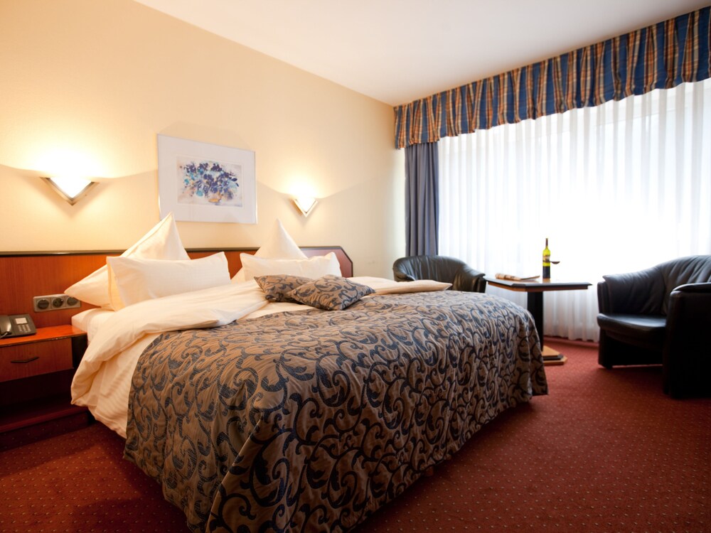 Carat Hotel