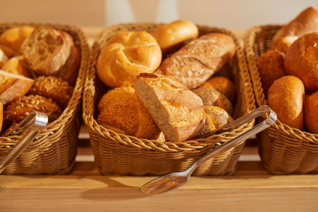 Restaurant Breakfast