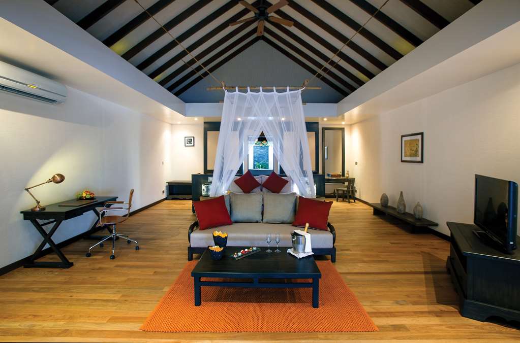 ATMOSPHERE KANIFUSHI MALDIVES VLLAS Sunset Beach Villa Interior