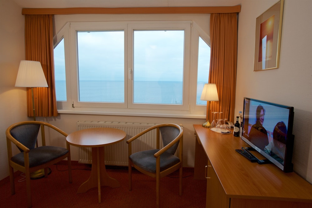 Beach/ocean view