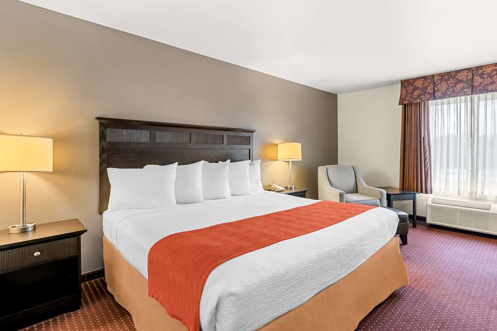 Best Western Legacy Inn & Suites Beloit South Beloit - photo 2