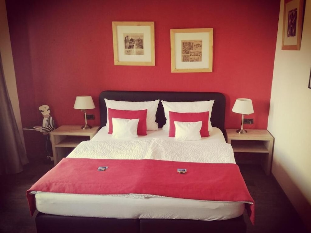 Henblas Hotel