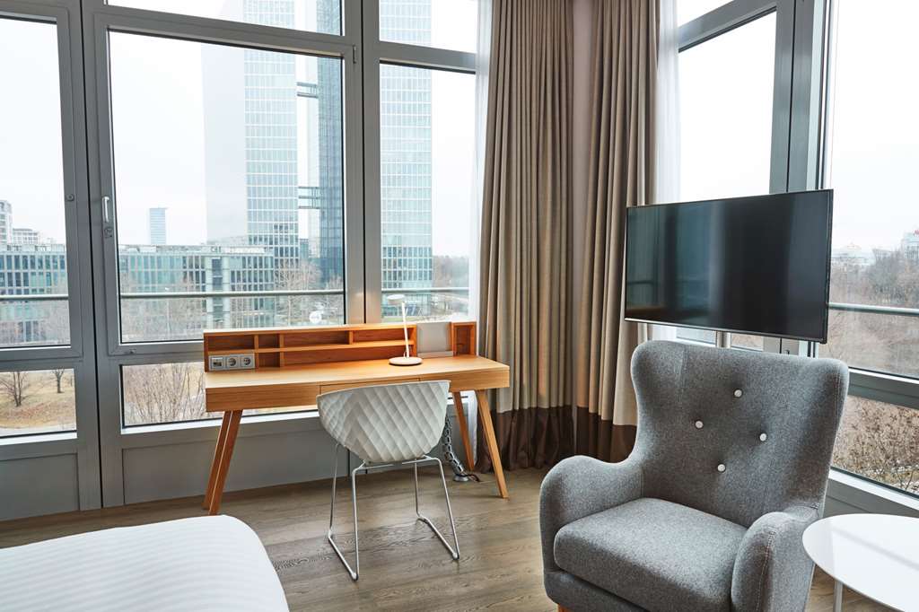 Steigenberger Hotel Muenchen/Munich, Germany - Guest Room