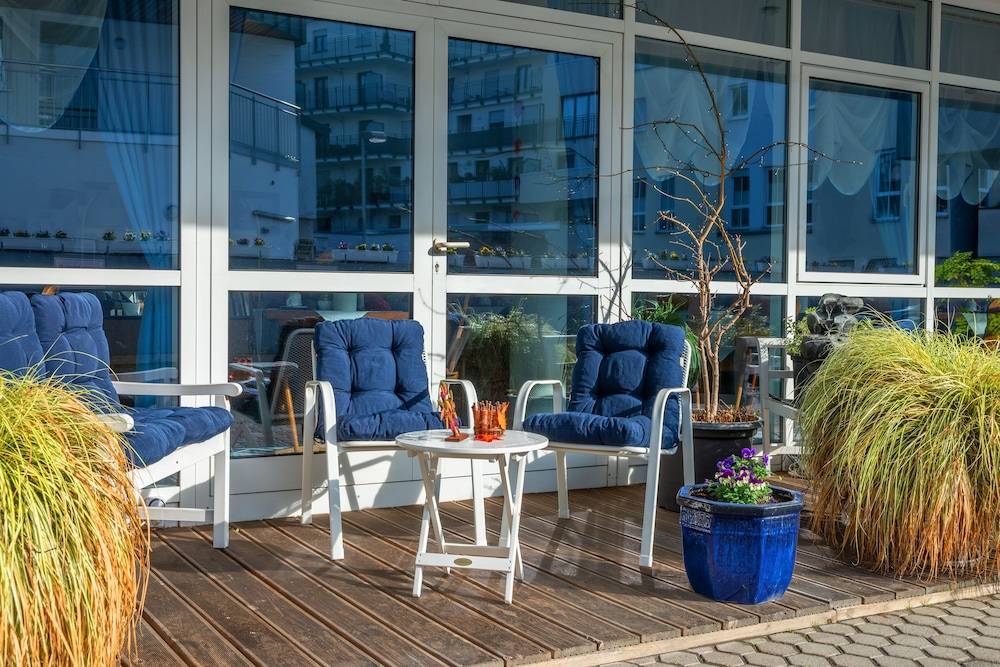Sundeck