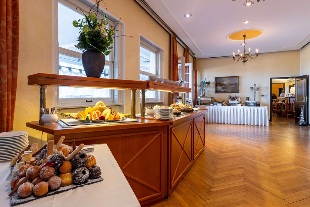 Breakfast room_TOP Hotel Jagdschloss Niederwald Ruedesheim