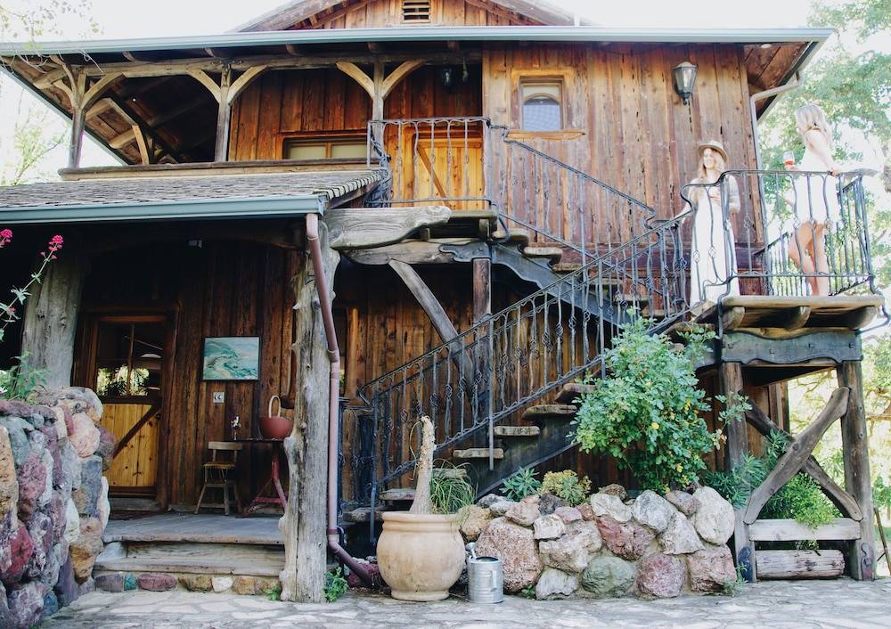 Inn Paradiso - featured photo