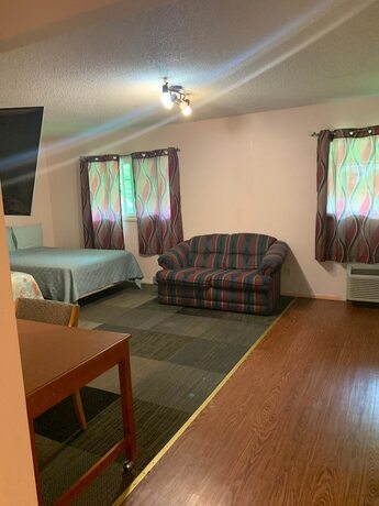 Best Budget Inn - photo 5