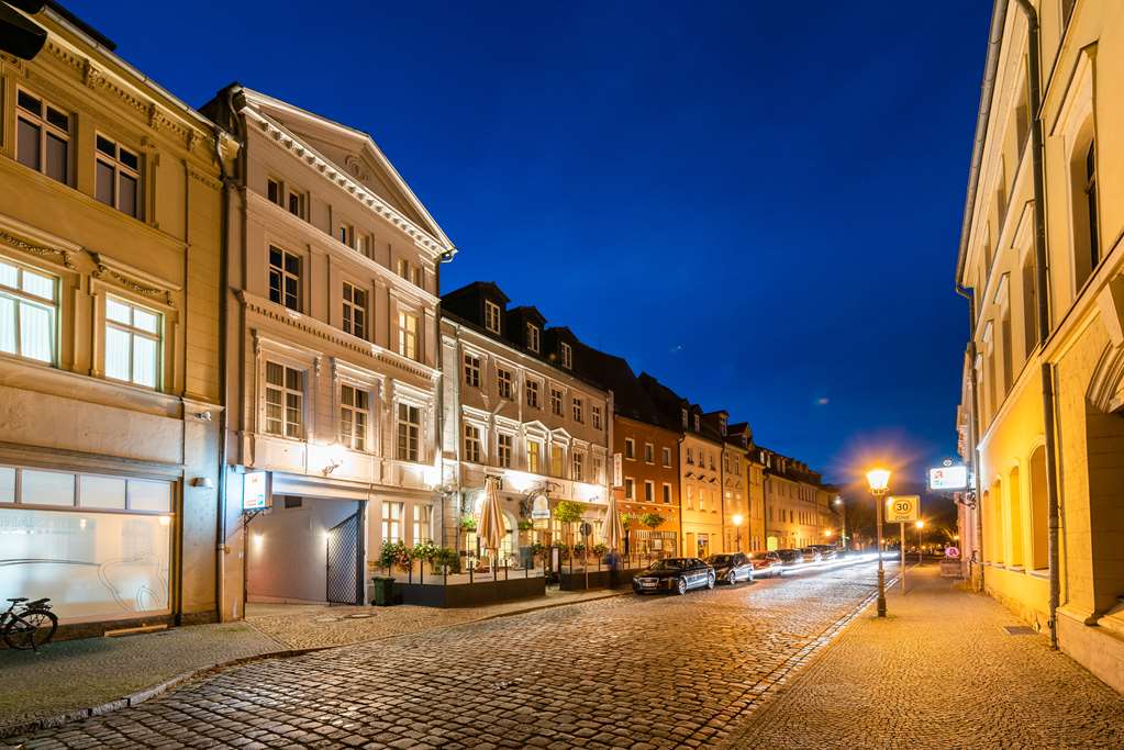 Askania Hotel, view to the building