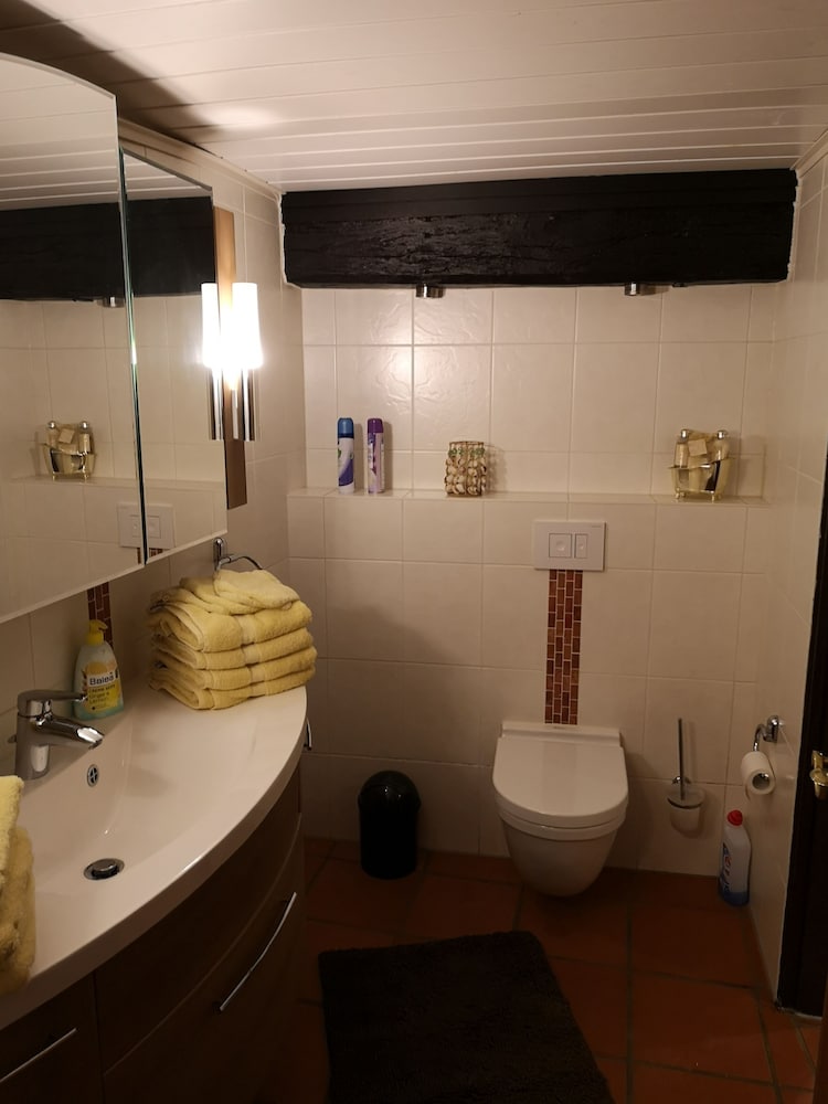 Bathroom shower