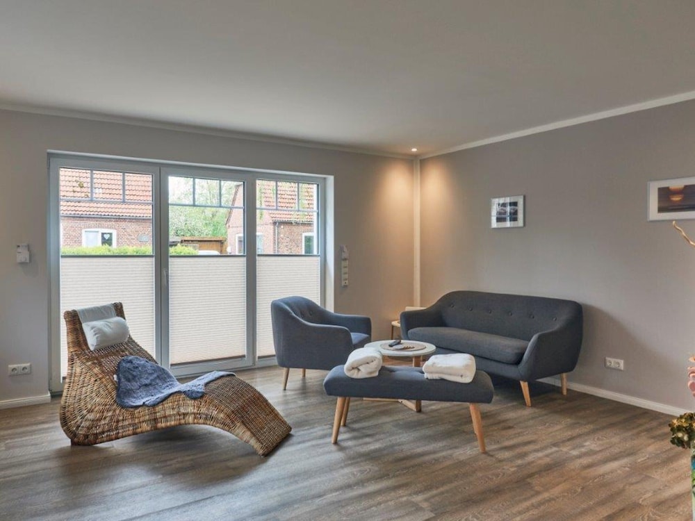 Holiday House in Tönning with Sunny Terrace