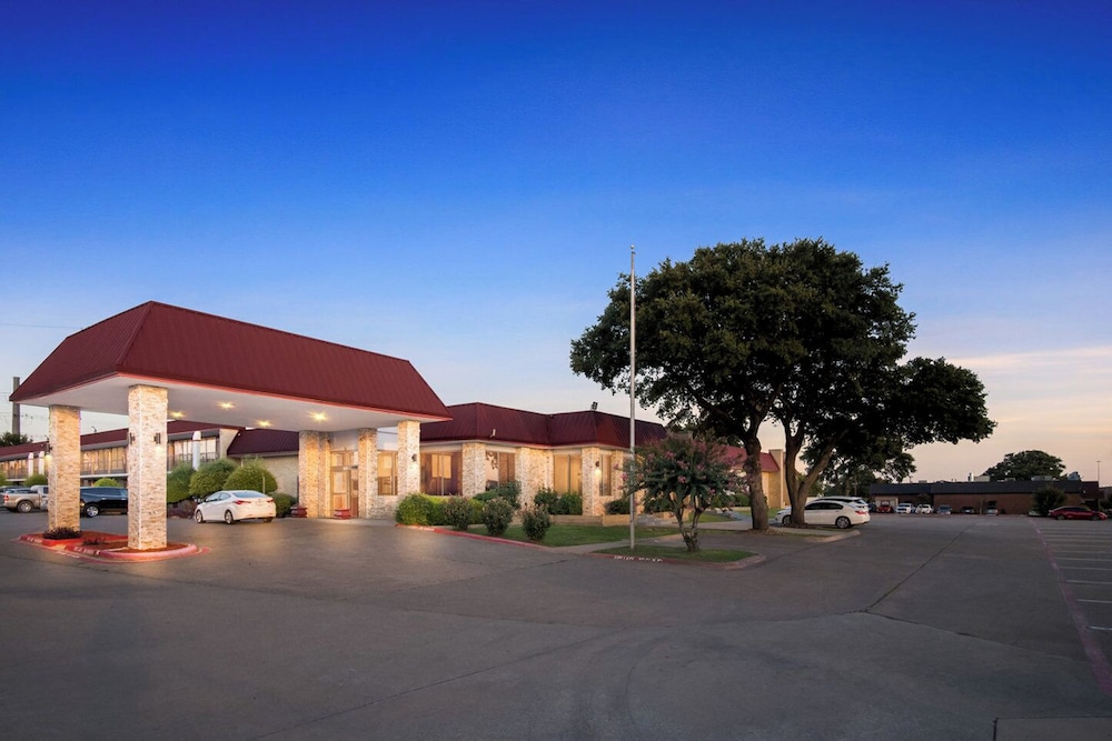 Red Roof Inn & Conference Center McKinney - featured photo
