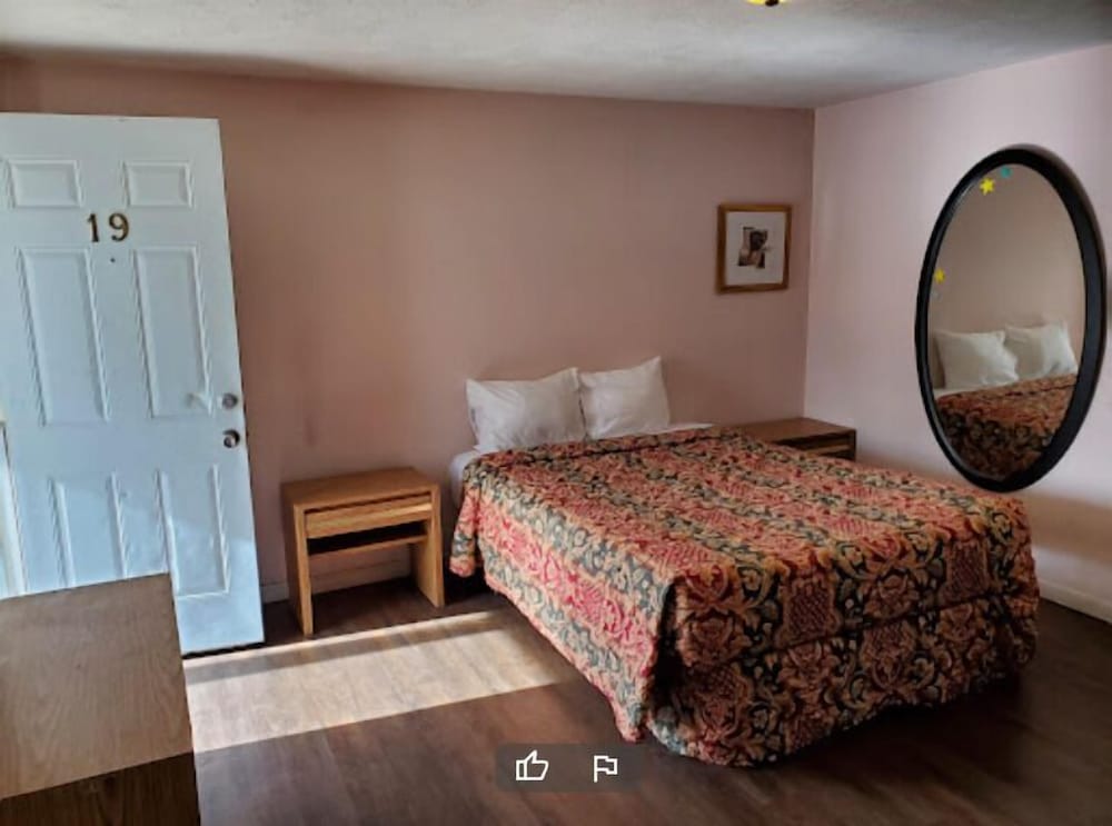Napp Inn Motel - photo 2