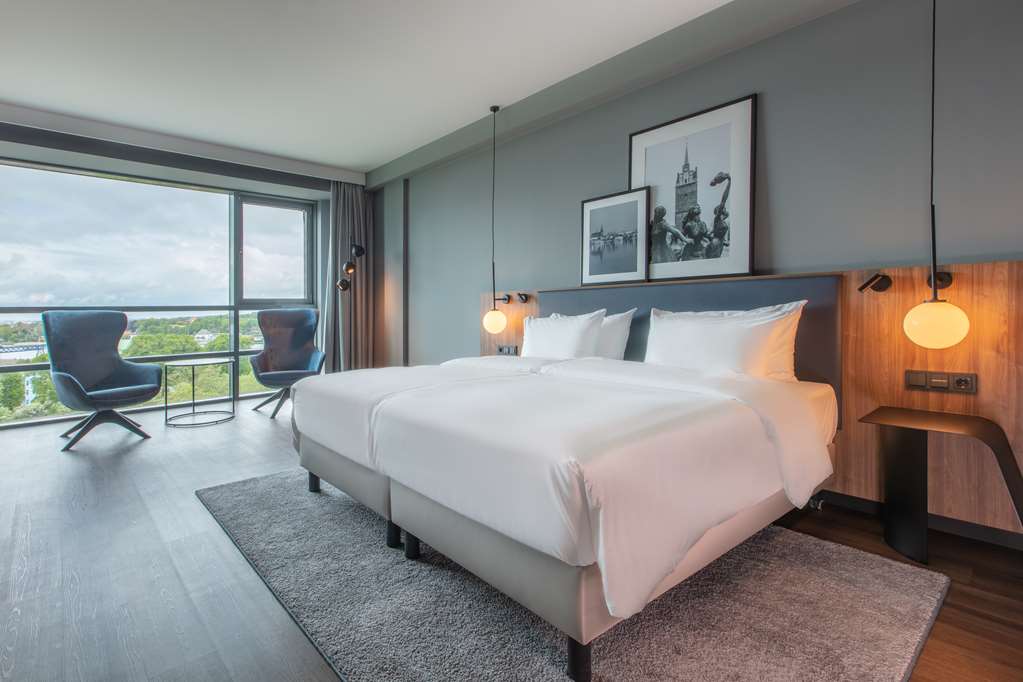 Premium king room with view