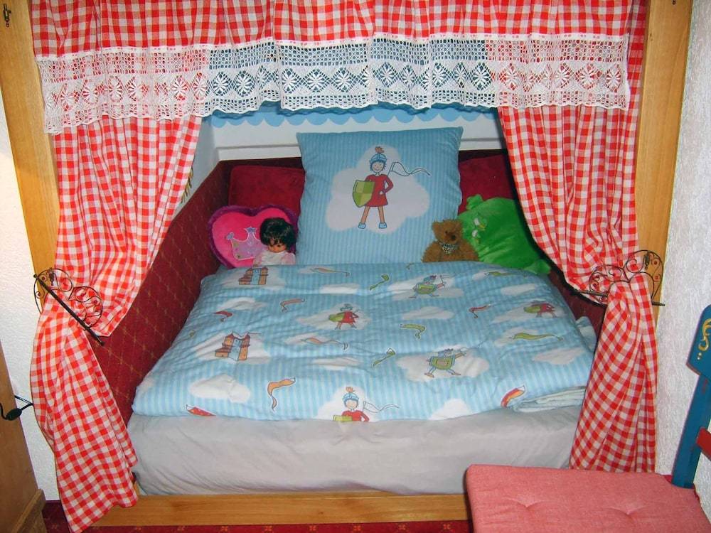Children's theme room