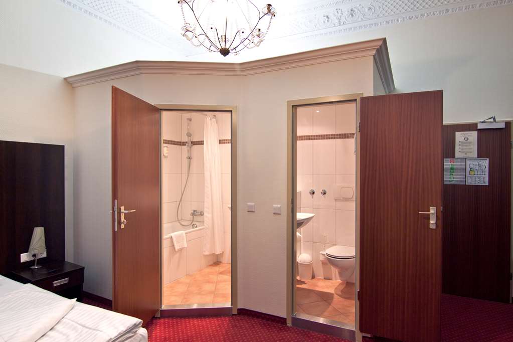 Family room-Novum Hotel Graf Moltke Hamburg
