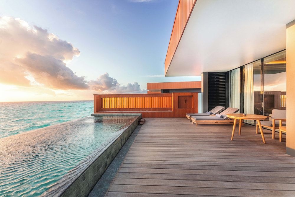 Beach/ocean view