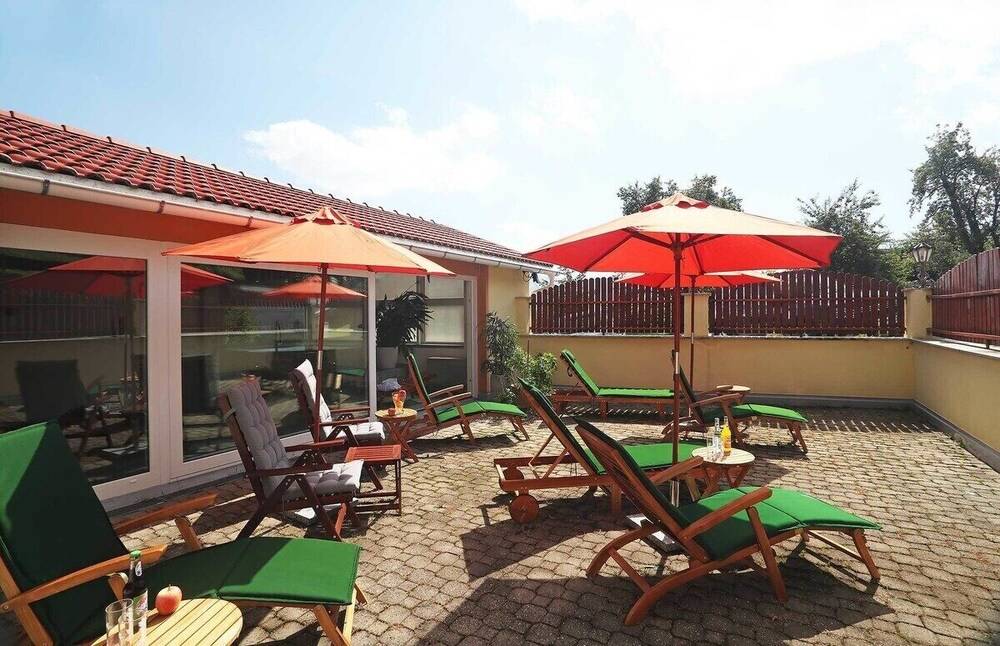 Sundeck