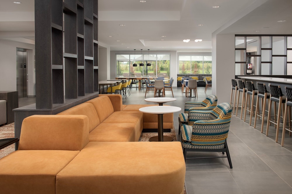 SpringHill Suites by Marriott Cincinnati Mason - photo 5