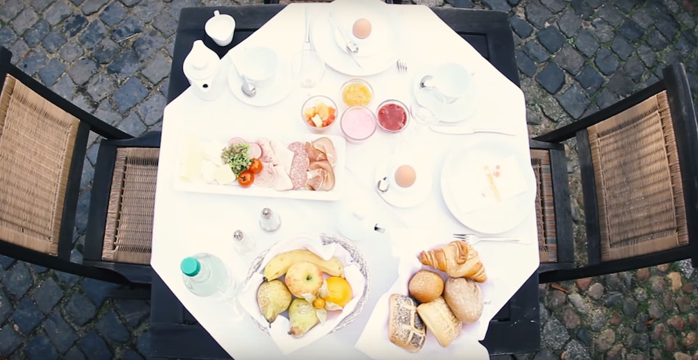 Breakfast meal