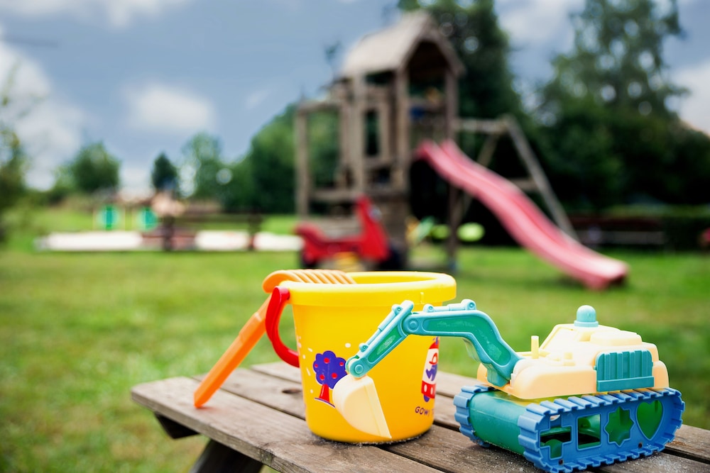 Children's play area - outdoor