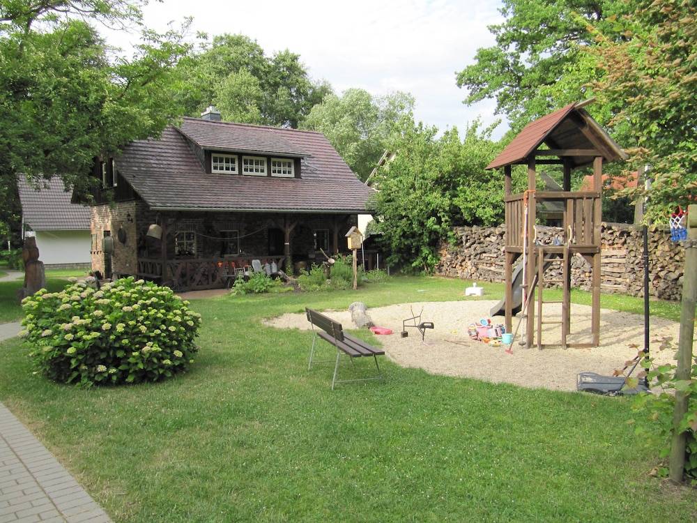 Children's play area - outdoor