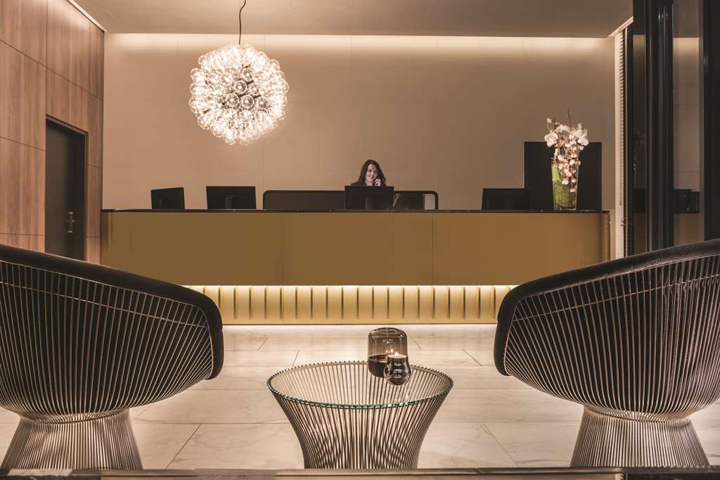 adina apartment hotel nuremburg reception