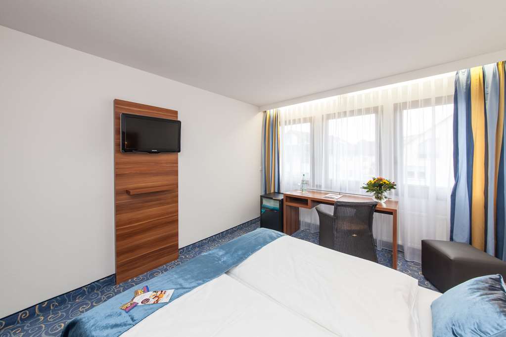 Standard double or twin bed room - Novum Hotel Strohgaeu Korntal