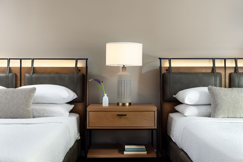 Meadowbrook Inn - photo 3