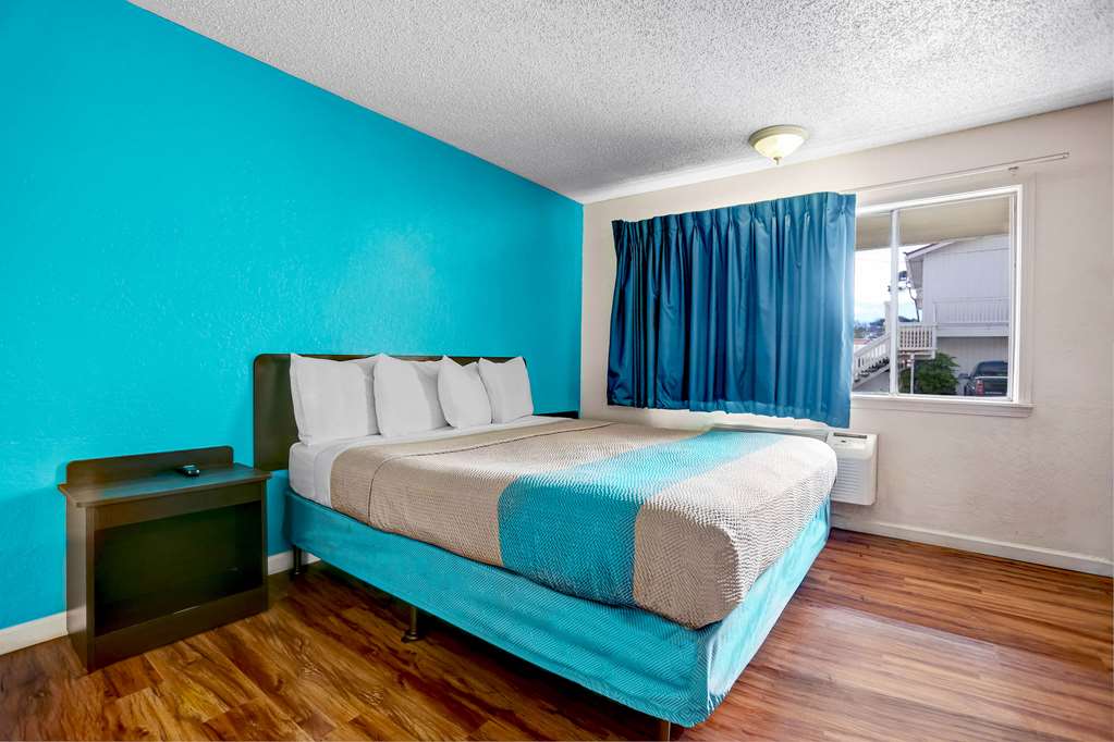 Motel 6 Fort Bragg CA - photo 5