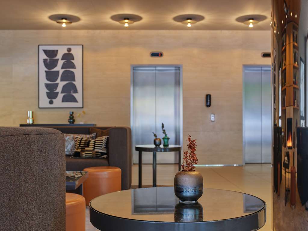 adina hotel berlin mitte lobby