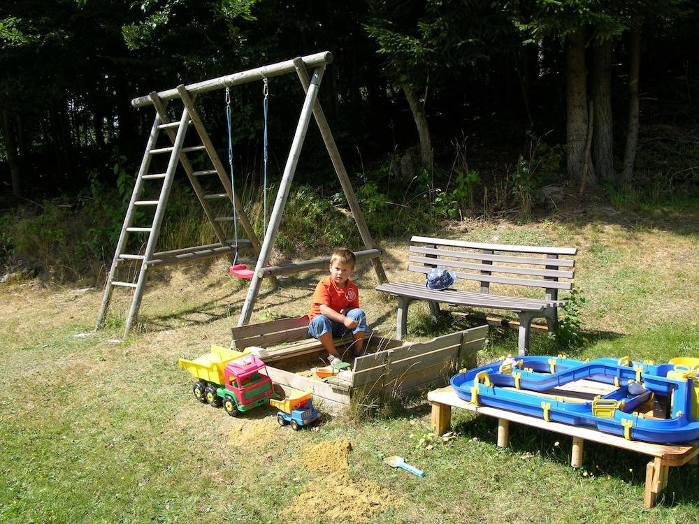 Children's play area - outdoor