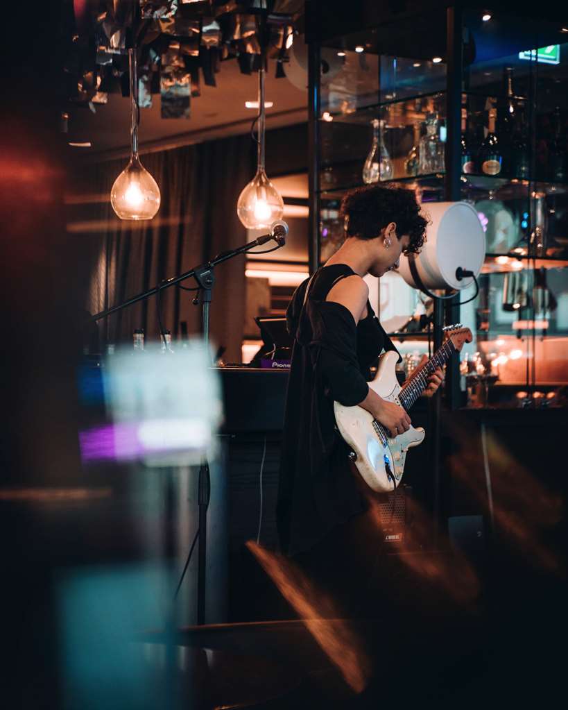 Jaz Stuttgart, Germany - Bar Artists