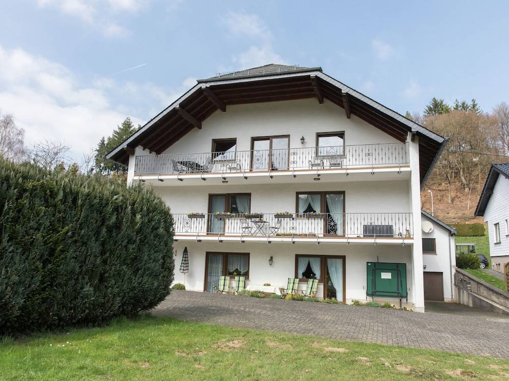 Tranquil Eifel Hideaway