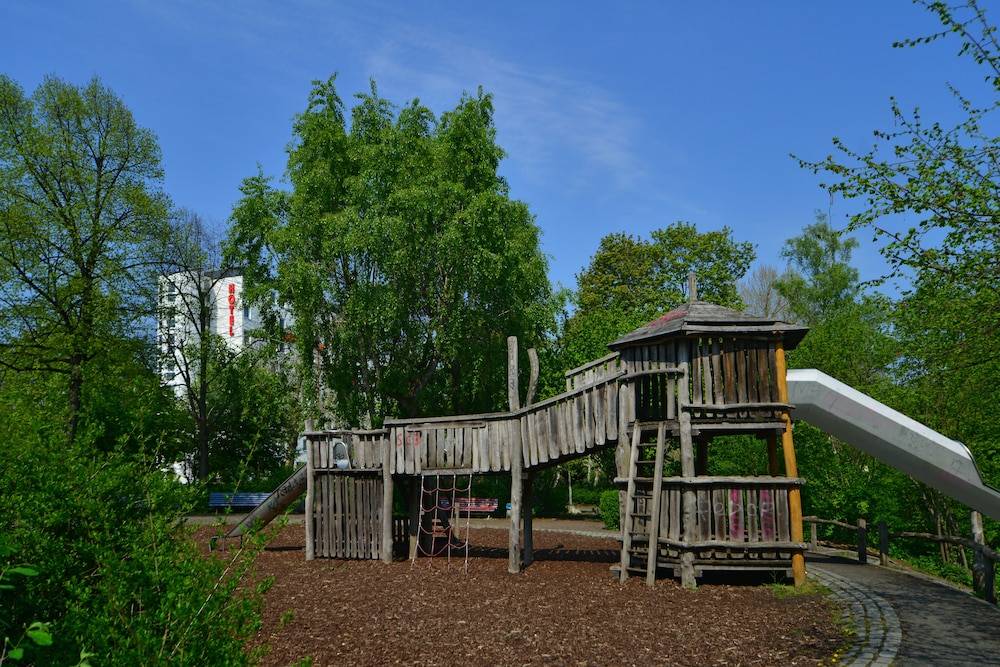Children's play area - outdoor