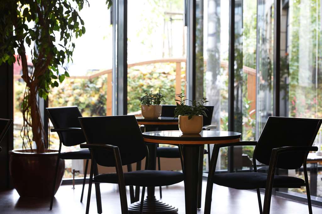 IntercityHotel Magdeburg, Germany - Lobby