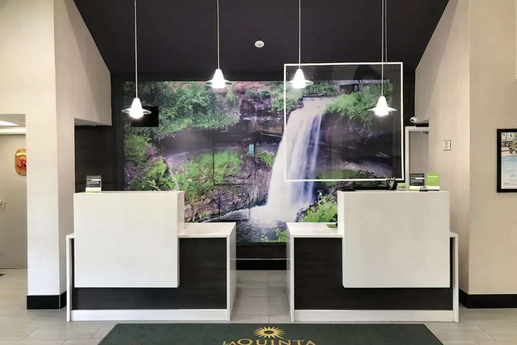 La Quinta Inn & Suites by Wyndham Minneapolis Northwest - featured photo