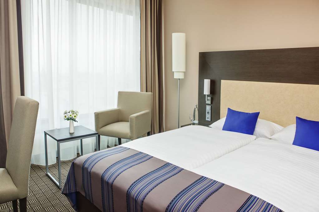 IntercityHotel Hamburg Dammtor-Messe, Germany - Standard Room