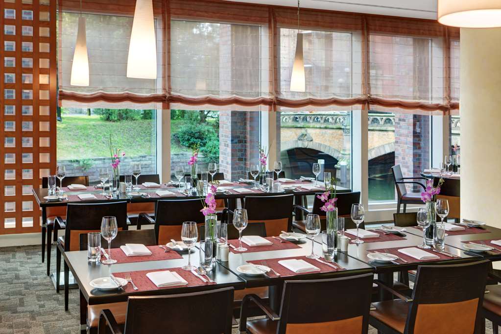 Steigenberger Hotel Hamburg, Germany - Bistro am Fleet