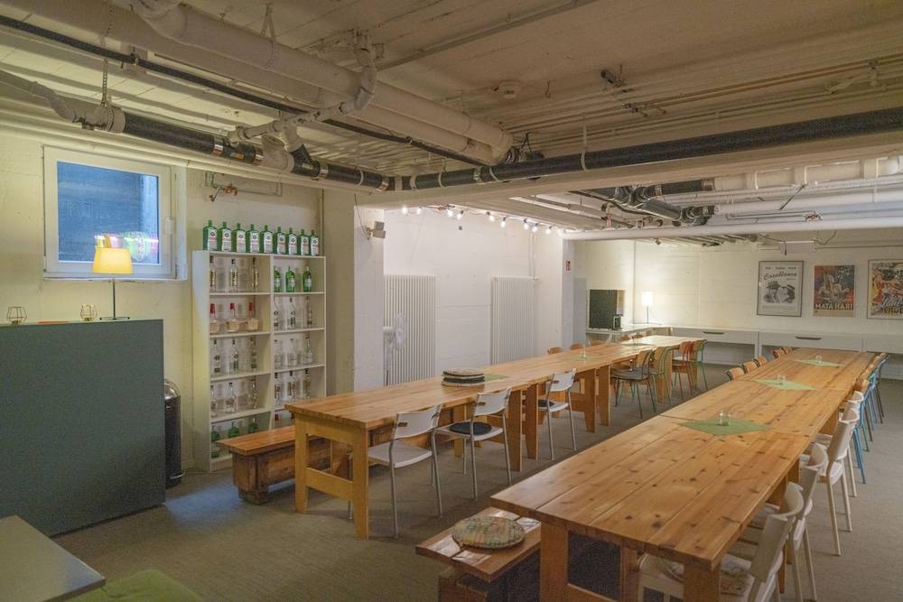 Meeting facility