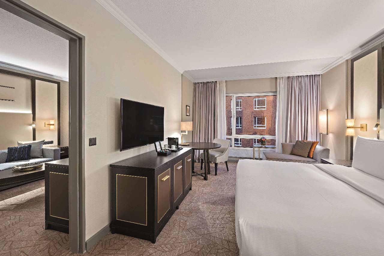 Guest room