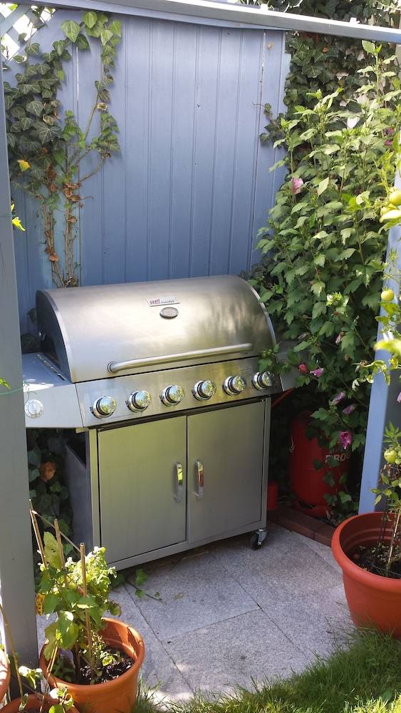 BBQ/picnic area
