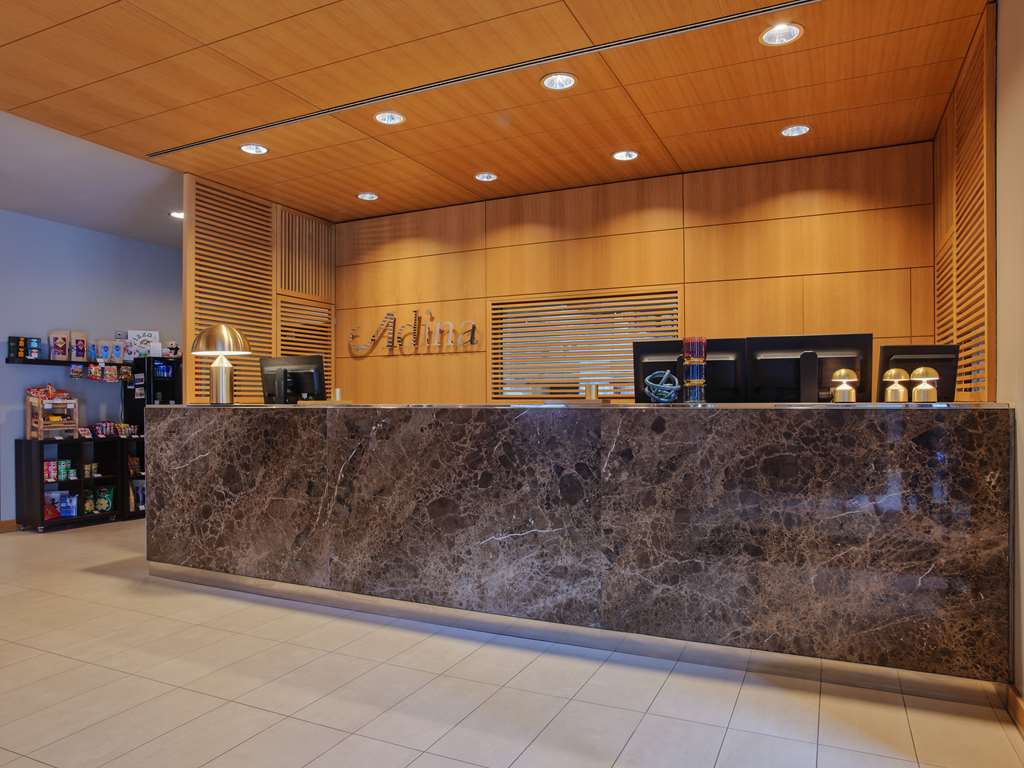 adina hotel berlin mitte front office