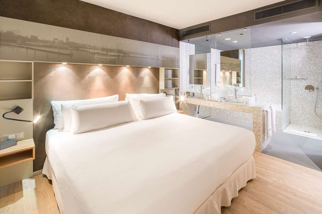 BHAMB ROOM