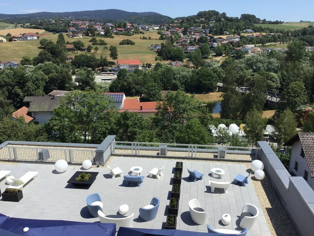 Sundeck