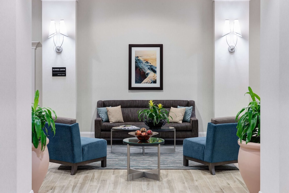 Hampton Inn Fort Lauderdale Downtown Las Olas Area - photo 3