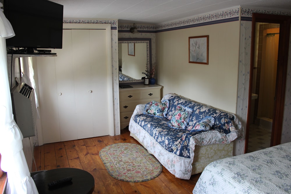 Sea Breeze Inn - photo 4