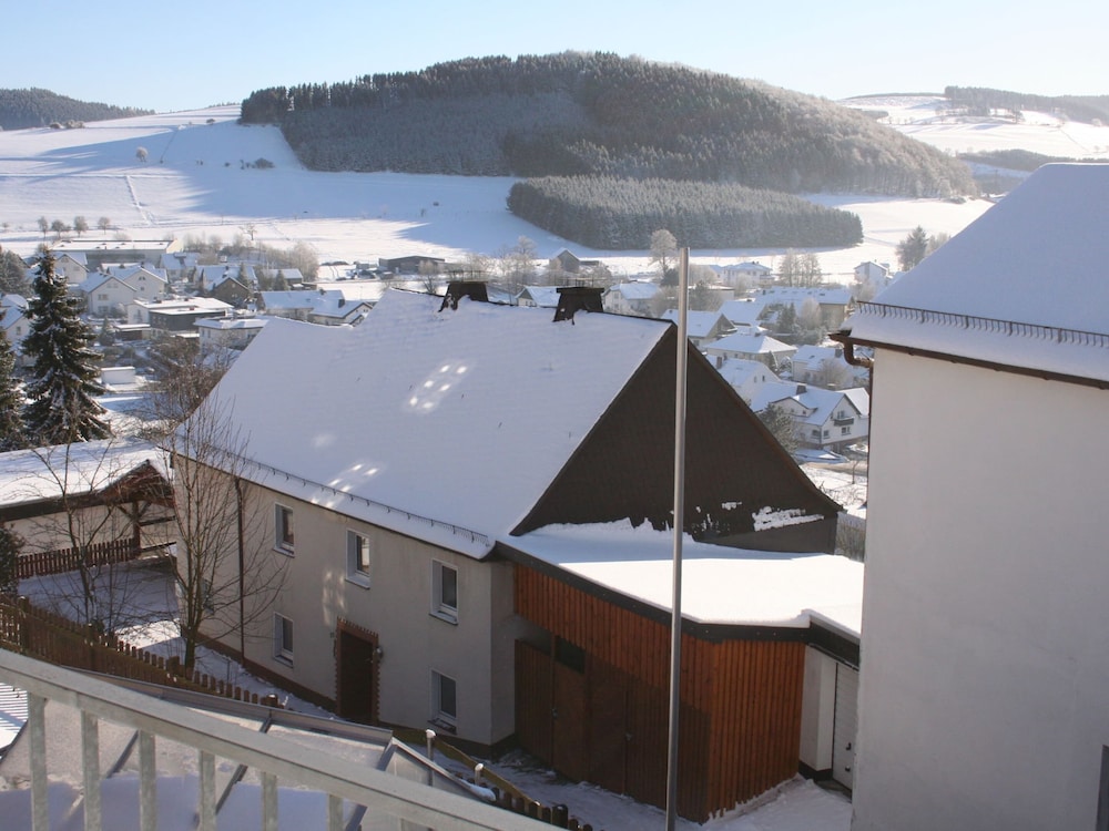 Ruhige Wohnung in Meschede im Sauerland mit Balkon